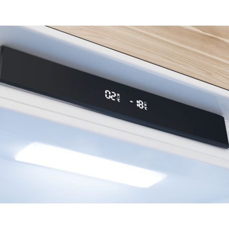Amica BK3195.4DFVCAA Beépíthető hűtő